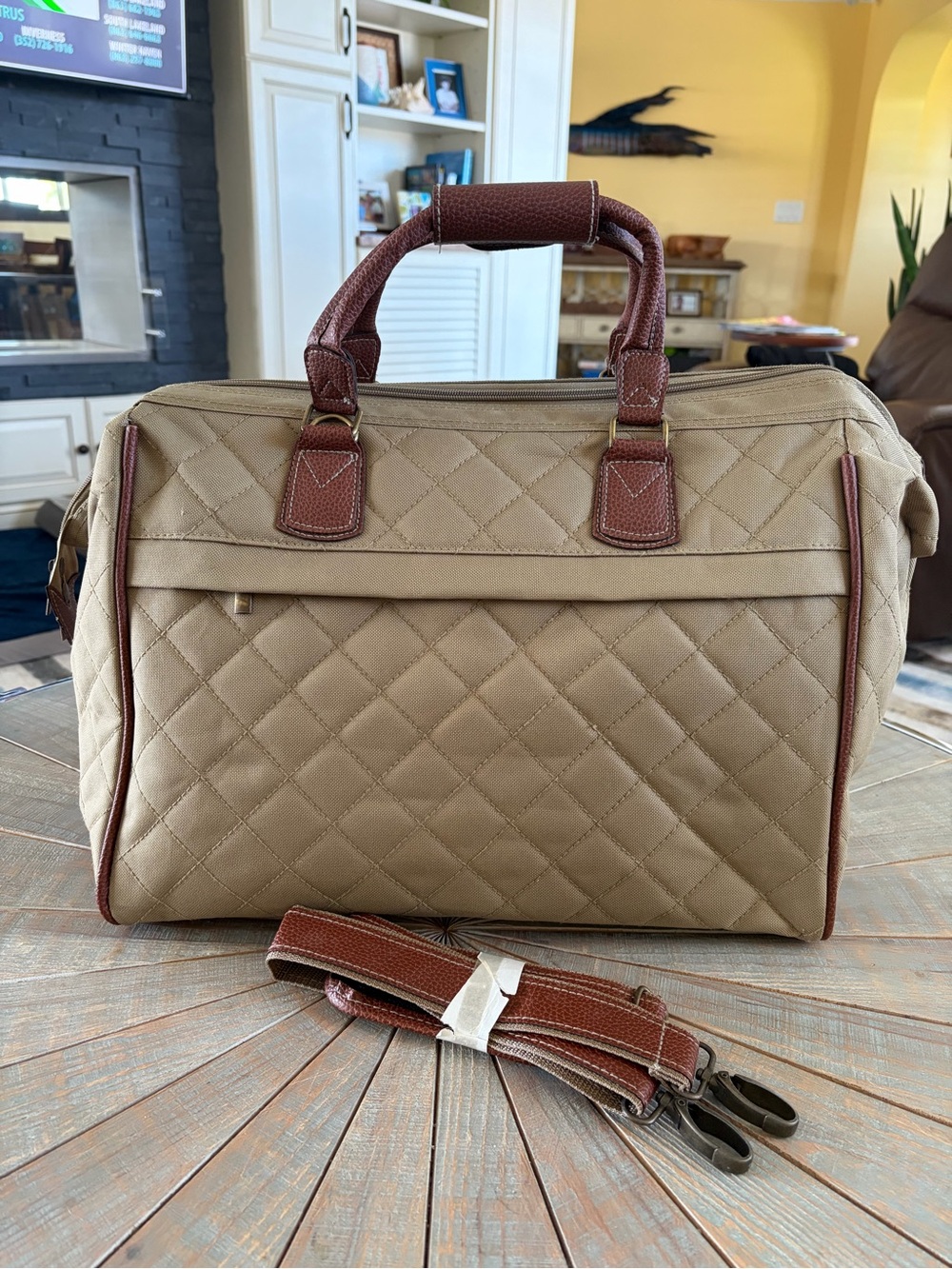 New Bellemonde Travel City Bag in a quilted khaki with brown faux leather trim